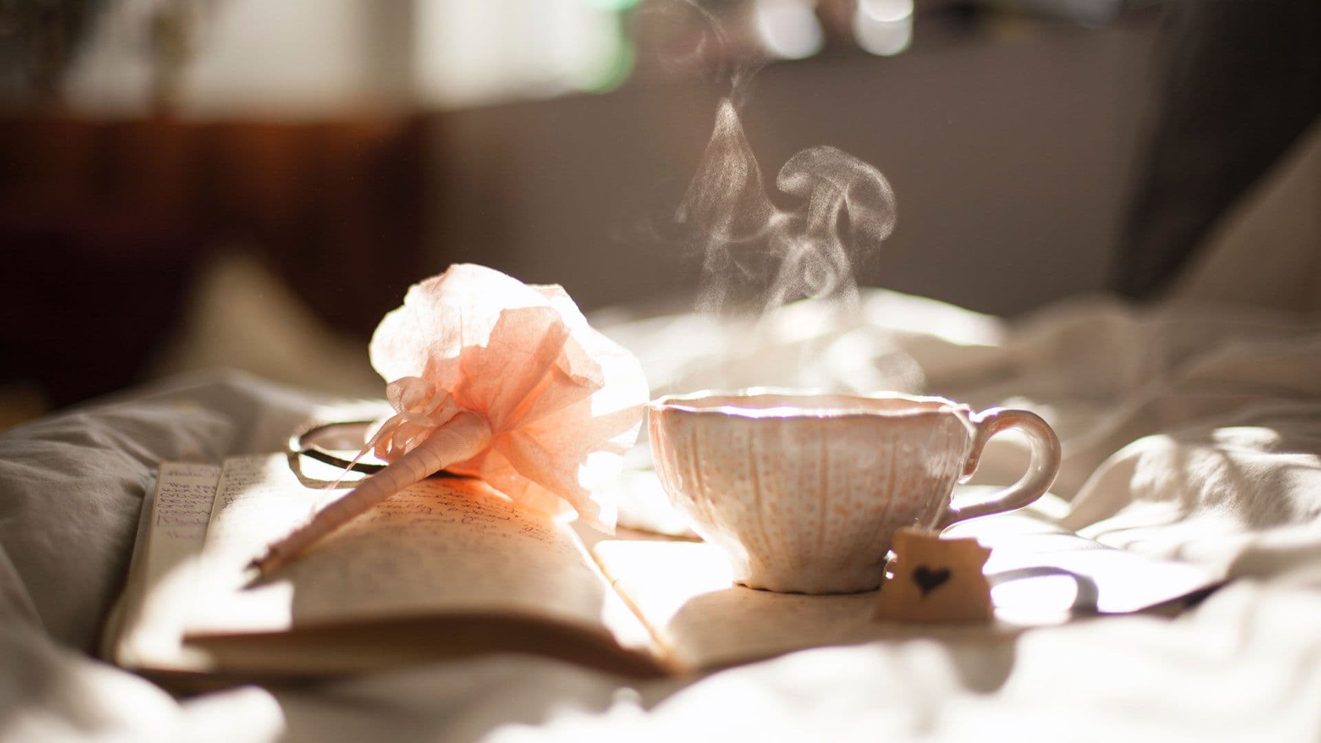 Blueberry Juice with Lemon Crema